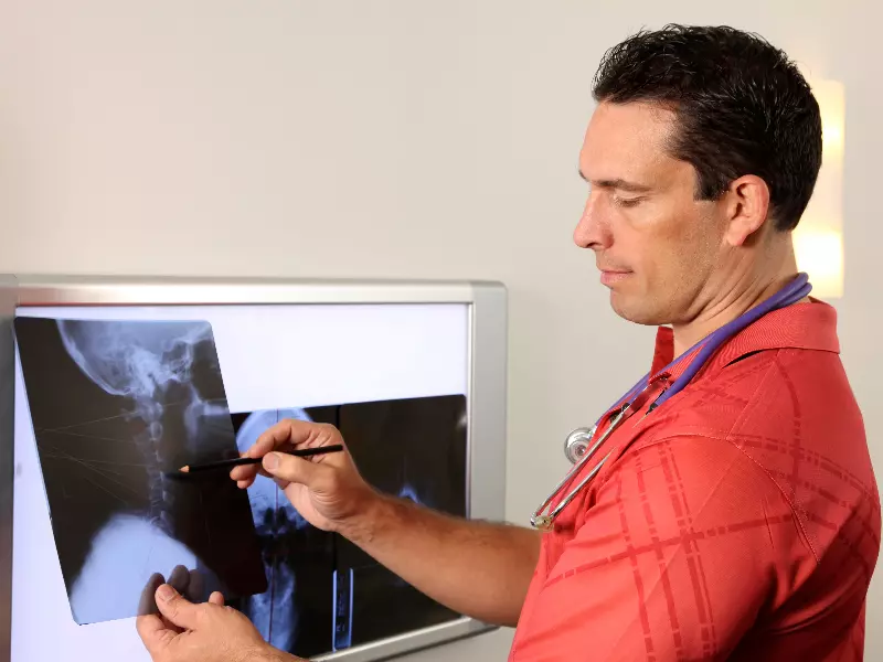 Neck Pain Treatment Chiropractor in Fishers, IN Near Me Neck Pain X-Rays